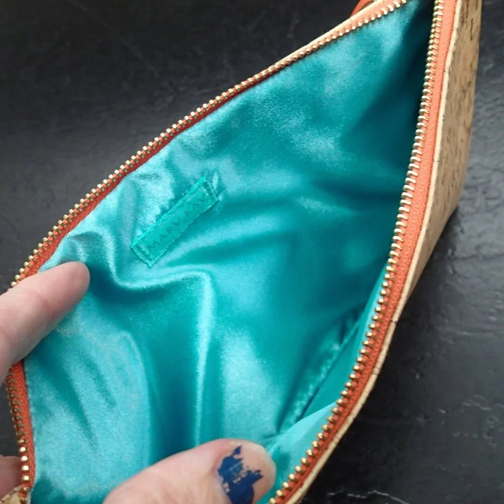"Cork" Styled Women's Clutch NEW - Picture 7 of 7